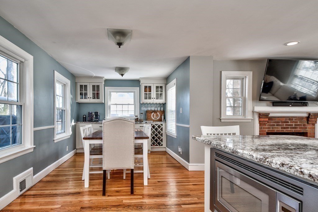 11 MacArthur Road Natick, MA 01760 - Photo 11 of 25 Gallery Image 11