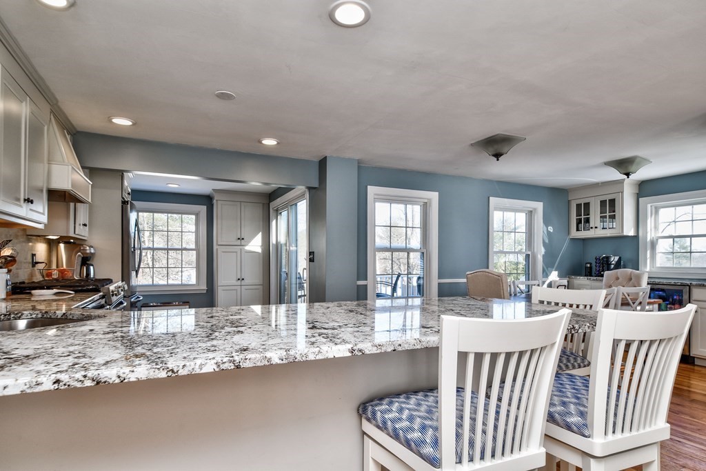 11 MacArthur Road Natick, MA 01760 - Photo 6 of 25 Gallery Image 6