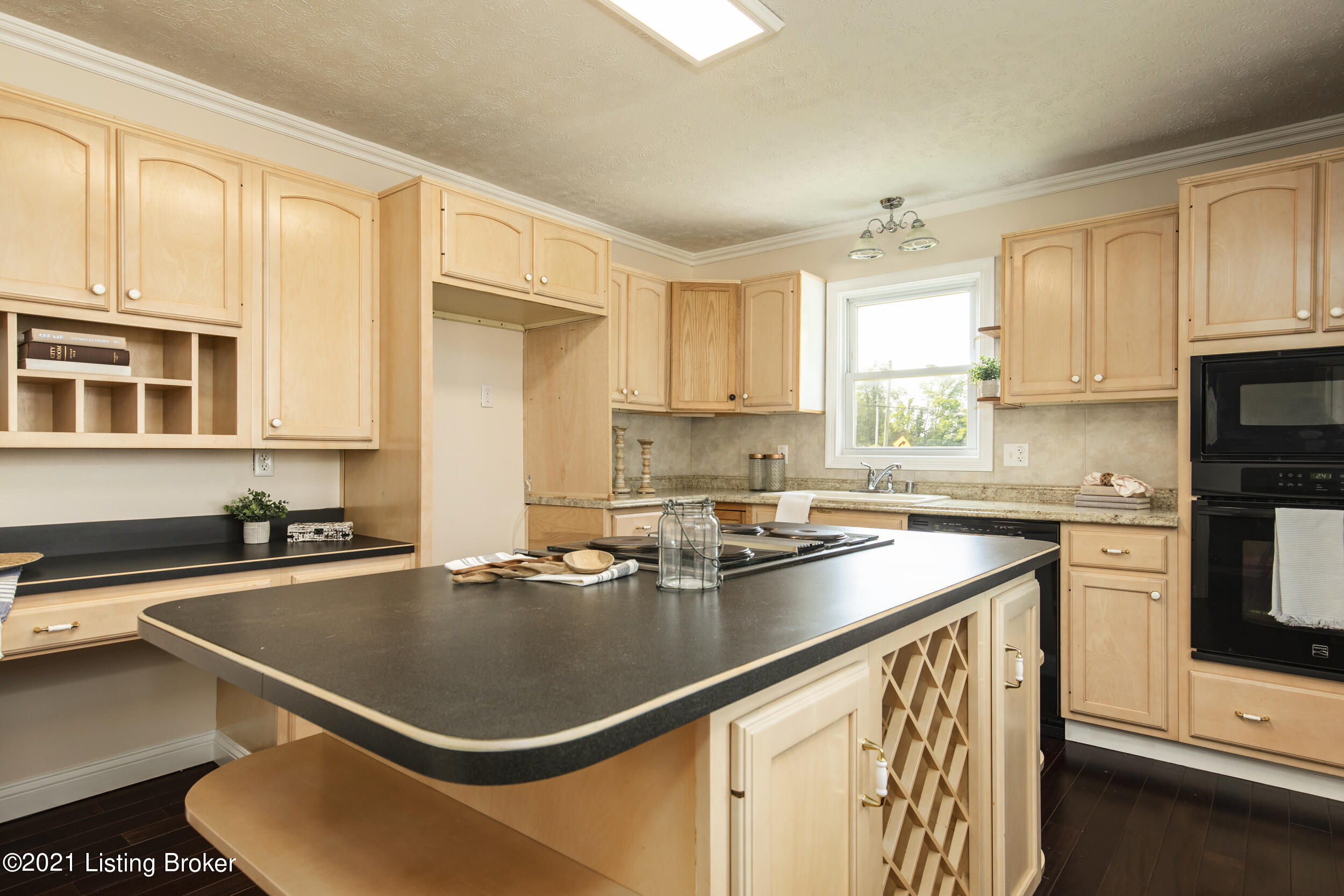 635 Brownsboro Road Pendleton, KY 40055 - Photo 9 of 28 9-kitchen