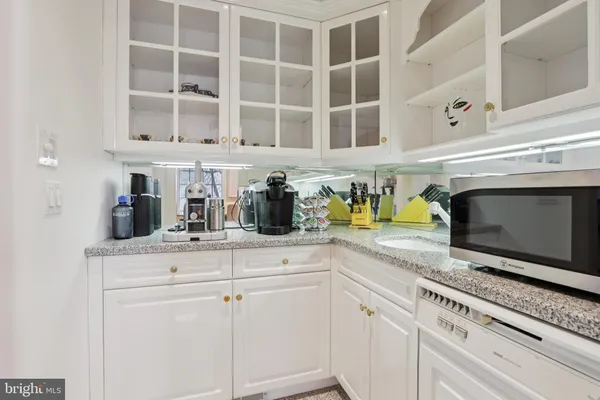 $2,000,000 | 19 Glenview Drive, Warren, NJ 07059