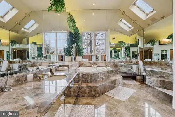 $2,000,000 | 19 Glenview Drive, Warren, NJ 07059