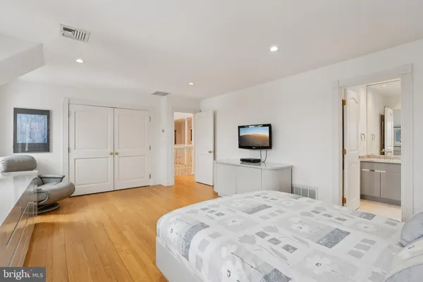 $2,000,000 | 19 Glenview Drive, Warren, NJ 07059