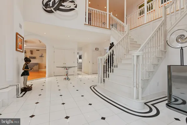 $2,000,000 | 19 Glenview Drive, Warren, NJ 07059