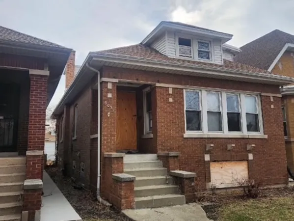 $289,900 | 3053 North Kenneth Avenue, Chicago, IL 60641