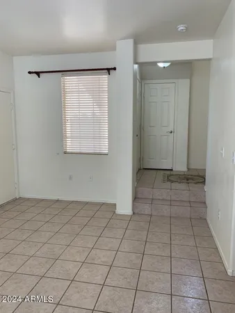 $1,995 | 15233 South 13th Way, Phoenix, AZ 85048