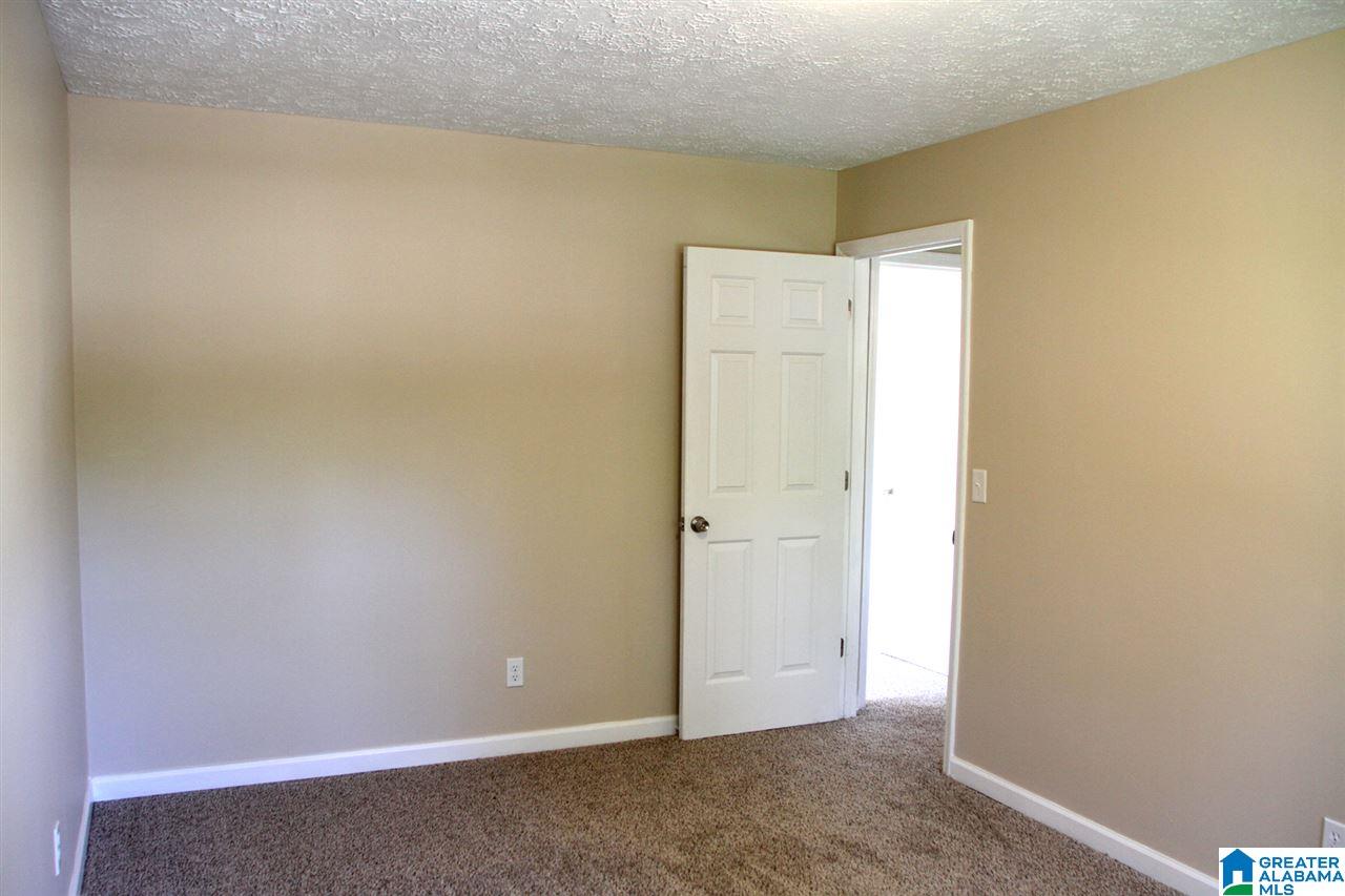 4405 Mayfair Road Anniston, AL 36207 - Photo 12 of 13