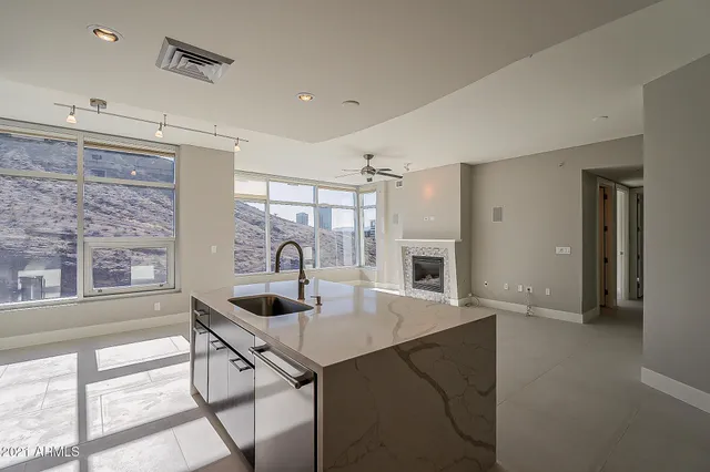 $3,495 | 140 East Rio Salado Parkway, Unit 401, Tempe, AZ 85281