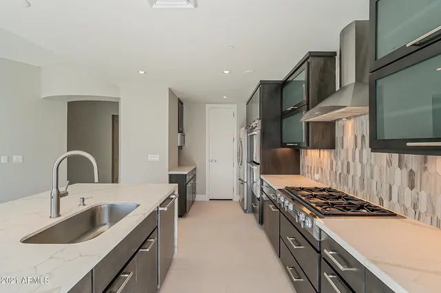 $3,495 | 140 East Rio Salado Parkway, Unit 401, Tempe, AZ 85281