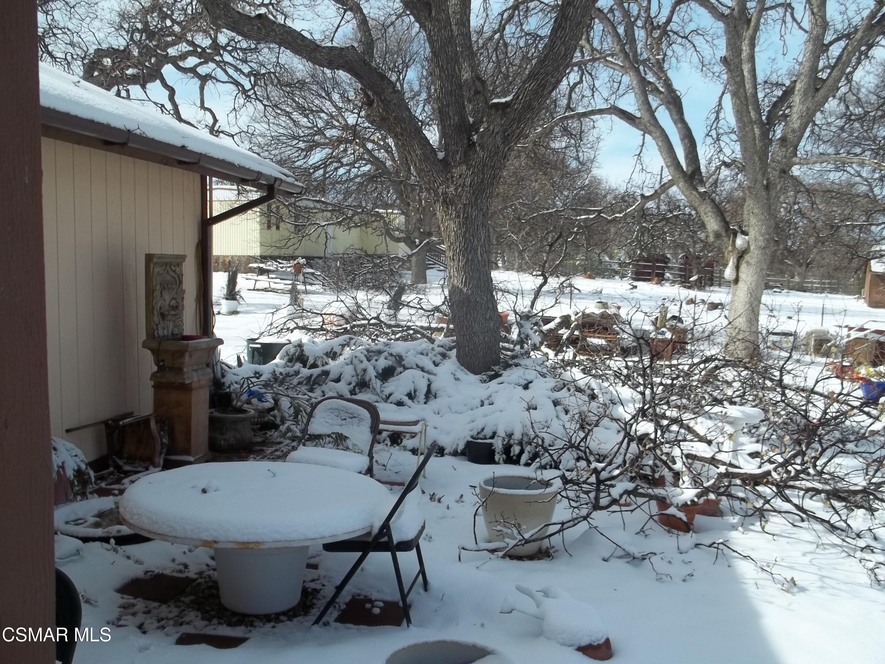 20554 Highline Road Tehachapi, CA 93561 - Photo 2 of 6 100_0302