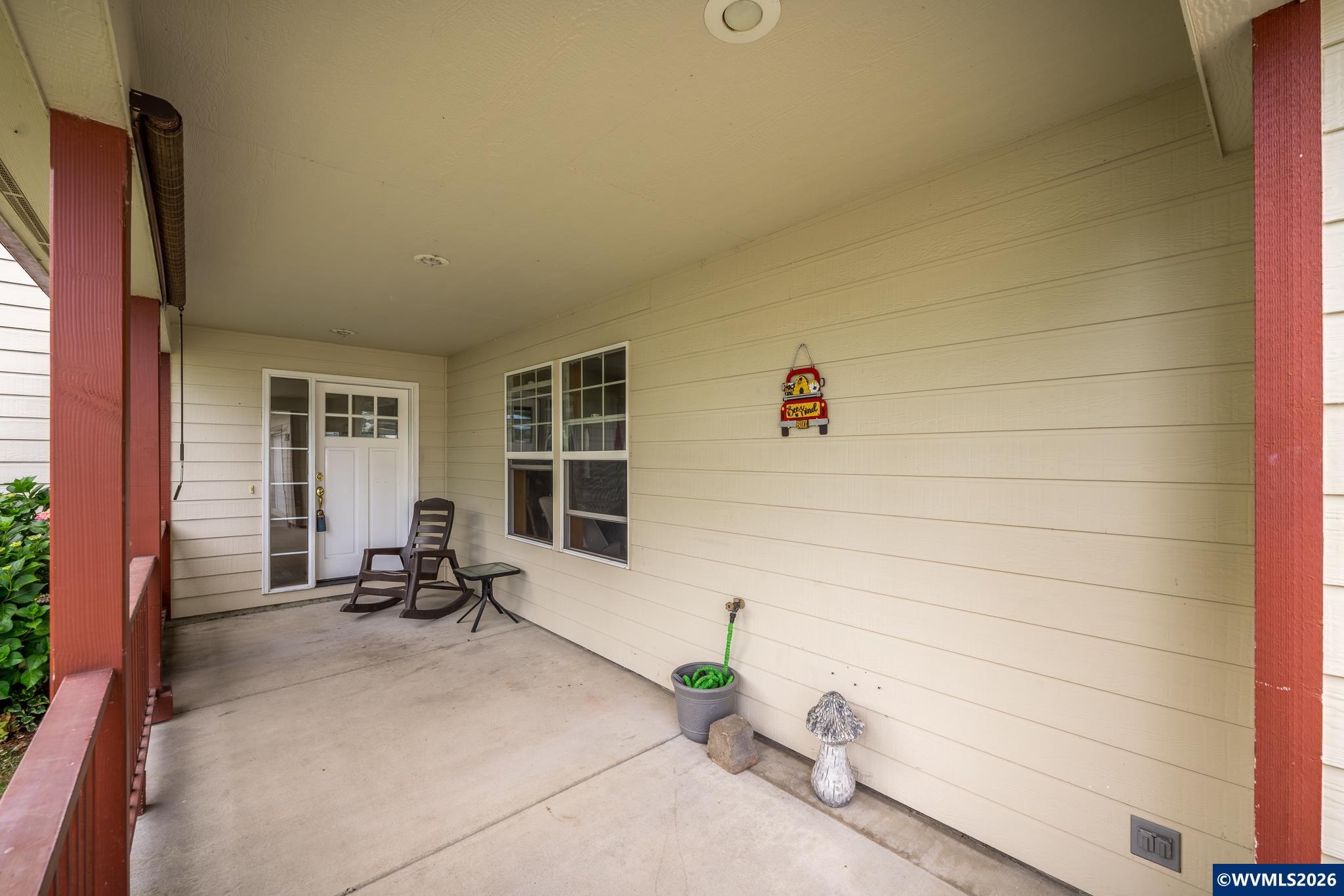 2015 Chase Loop Southwest Albany, OR 97321 - Photo 3 of 40