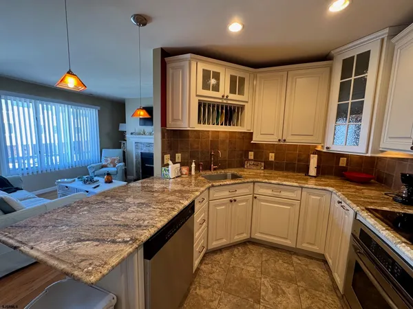 $399,000 | 309 Harbour Cove, Unit 3309, Somers Point, NJ 08244