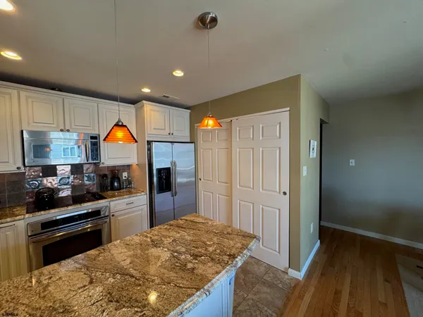 $399,000 | 309 Harbour Cove, Unit 3309, Somers Point, NJ 08244