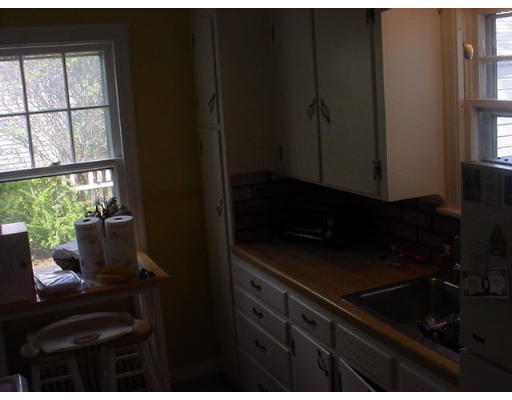 25 Harmon Avenue Springfield, MA 01118 - Photo 4 of 10 Gallery Image 4