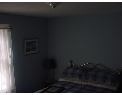 25 Harmon Avenue Springfield, MA 01118 - Photo 8 of 10 Gallery Image 8