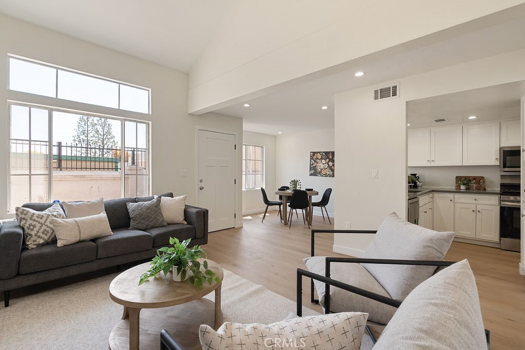 820 West Compton Boulevard, Unit 24 Compton, CA 90220 - Photo 5 of 24