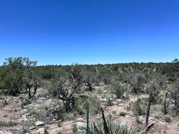 a view of a sky