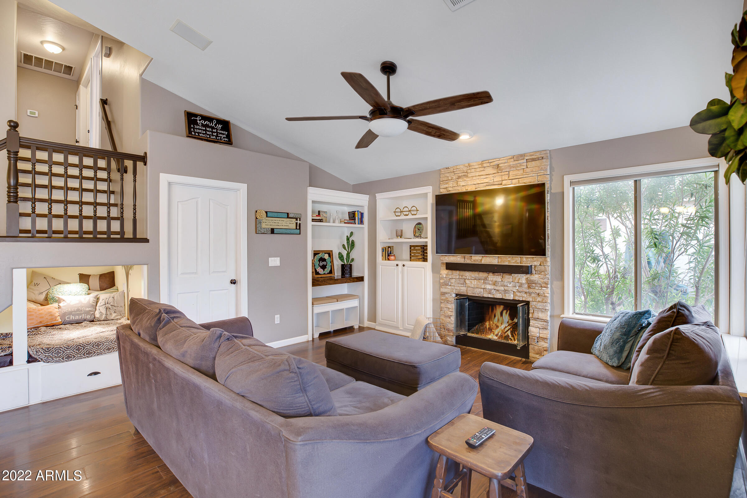 2078 East Appaloosa Road Gilbert, AZ 85296 - Photo 3 of 41 2078 E Appaloosa Rd-16