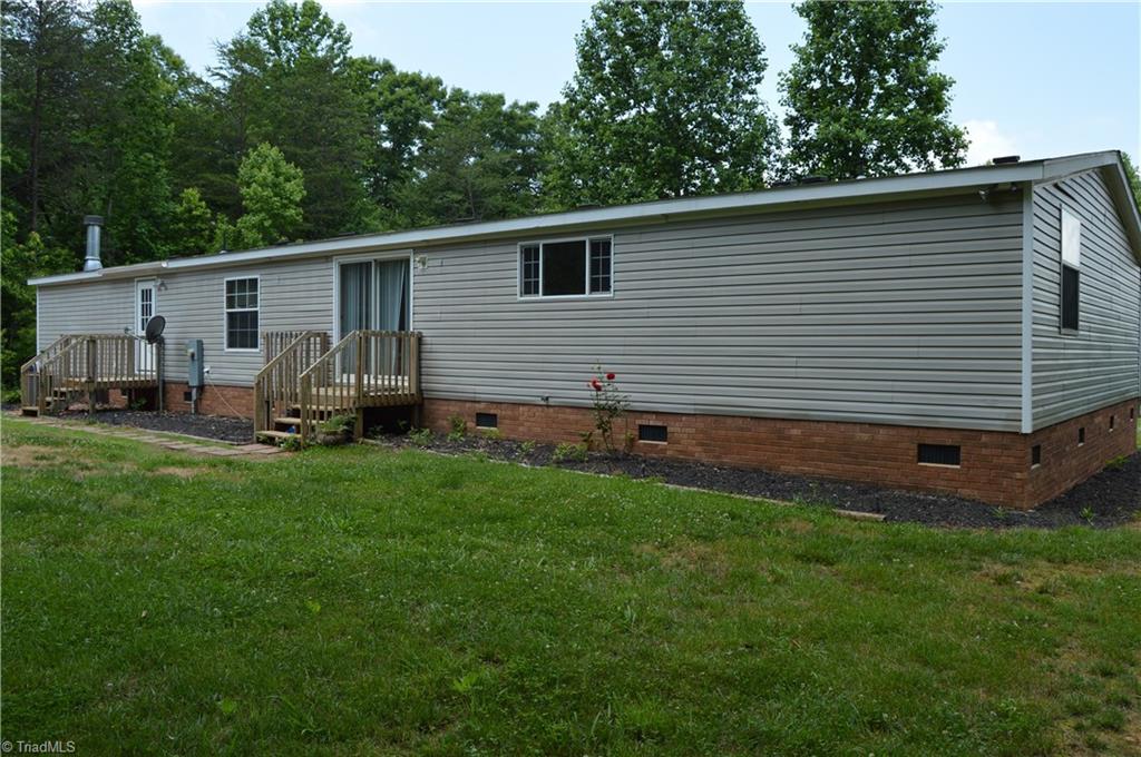 395 Nell Road Madison, NC 27025 - Photo 3 of 20 Gallery Image 3