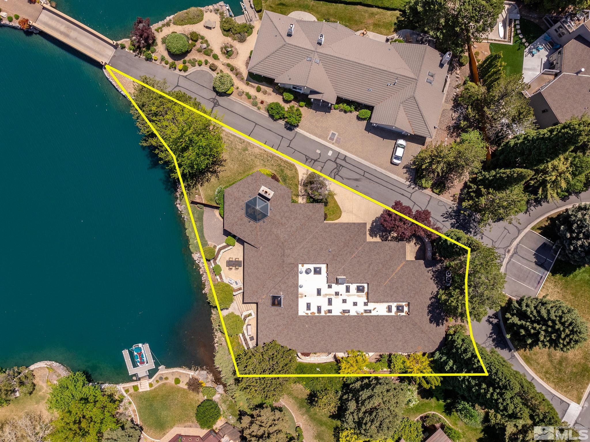 2800 East Lake Ridge Reno, NV 89519 - Photo 40 of 40 an aerial view of a house a yard and a large tree
