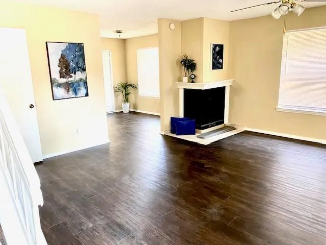 $1,995 | 823 Wyndham Place, Arlington, TX 76017