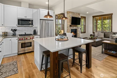 $1,149,000 | 137 Big Hill Drive, Cle Elum, WA 98922