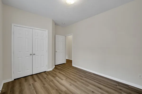 $2,600 | 59 Hidden Meadow Drive, The Woodlands, TX 77382