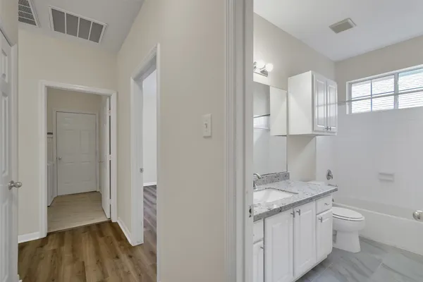 $2,600 | 59 Hidden Meadow Drive, The Woodlands, TX 77382