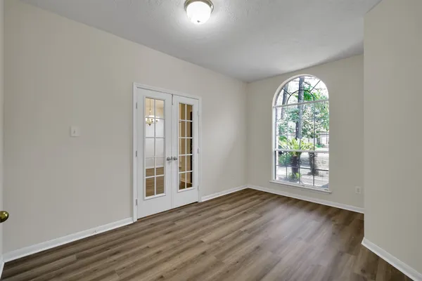 $2,600 | 59 Hidden Meadow Drive, The Woodlands, TX 77382
