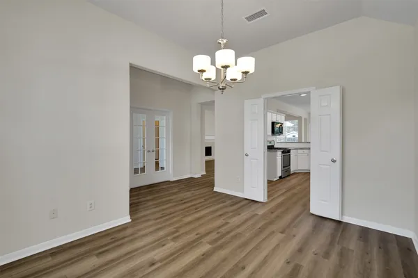 $2,600 | 59 Hidden Meadow Drive, The Woodlands, TX 77382