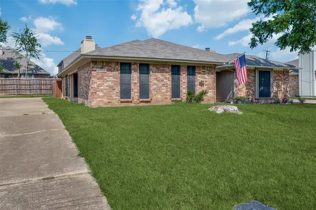 $1,800 | 6913 Sierra Drive, North Richland Hills, TX 76180
