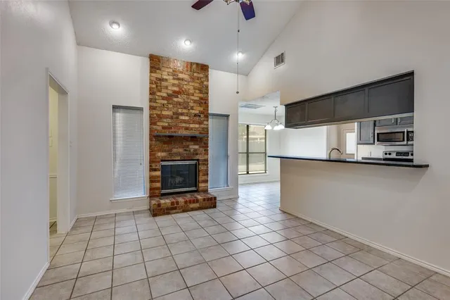 $1,800 | 6913 Sierra Drive, North Richland Hills, TX 76180