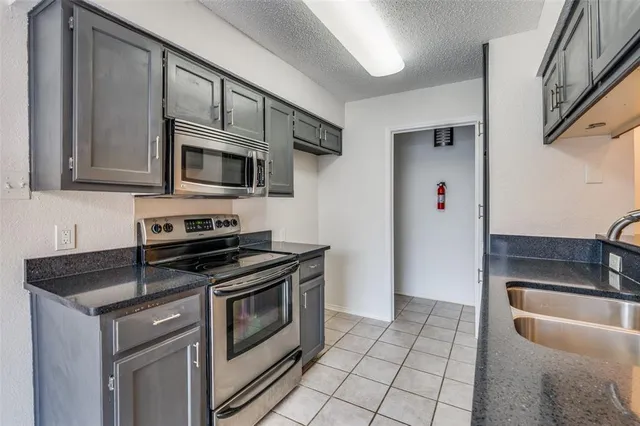 $1,800 | 6913 Sierra Drive, North Richland Hills, TX 76180