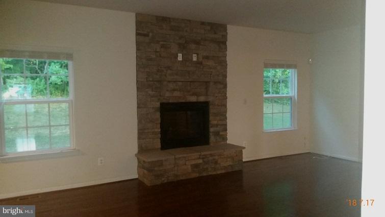 897 Countryside Road Seven Valleys, PA 17360 - Photo 12 of 19 Living Room