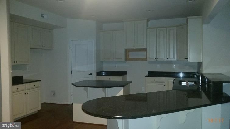 897 Countryside Road Seven Valleys, PA 17360 - Photo 7 of 19 Kitchen