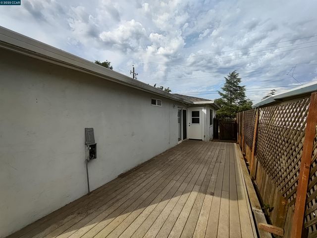 $789,000 | 1665 Center Road, Novato, CA 94947