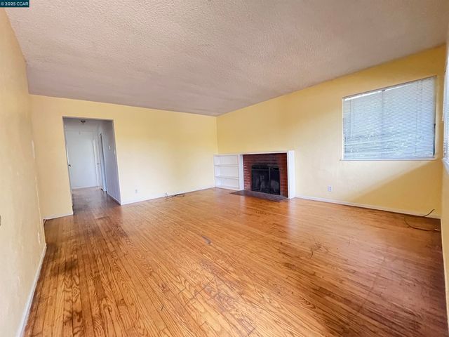 $789,000 | 1665 Center Road, Novato, CA 94947