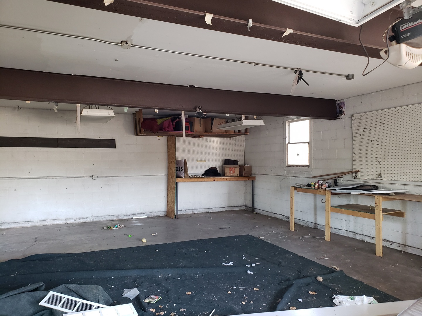 220 West Oneida Avenue Bartlett, IL 60103 - Photo 10 of 11 a kitchen with a sink and cabinets