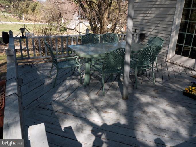 10514 Pot Spring Road Cockeysville, MD 21030 - Photo 26 of 29 Deck