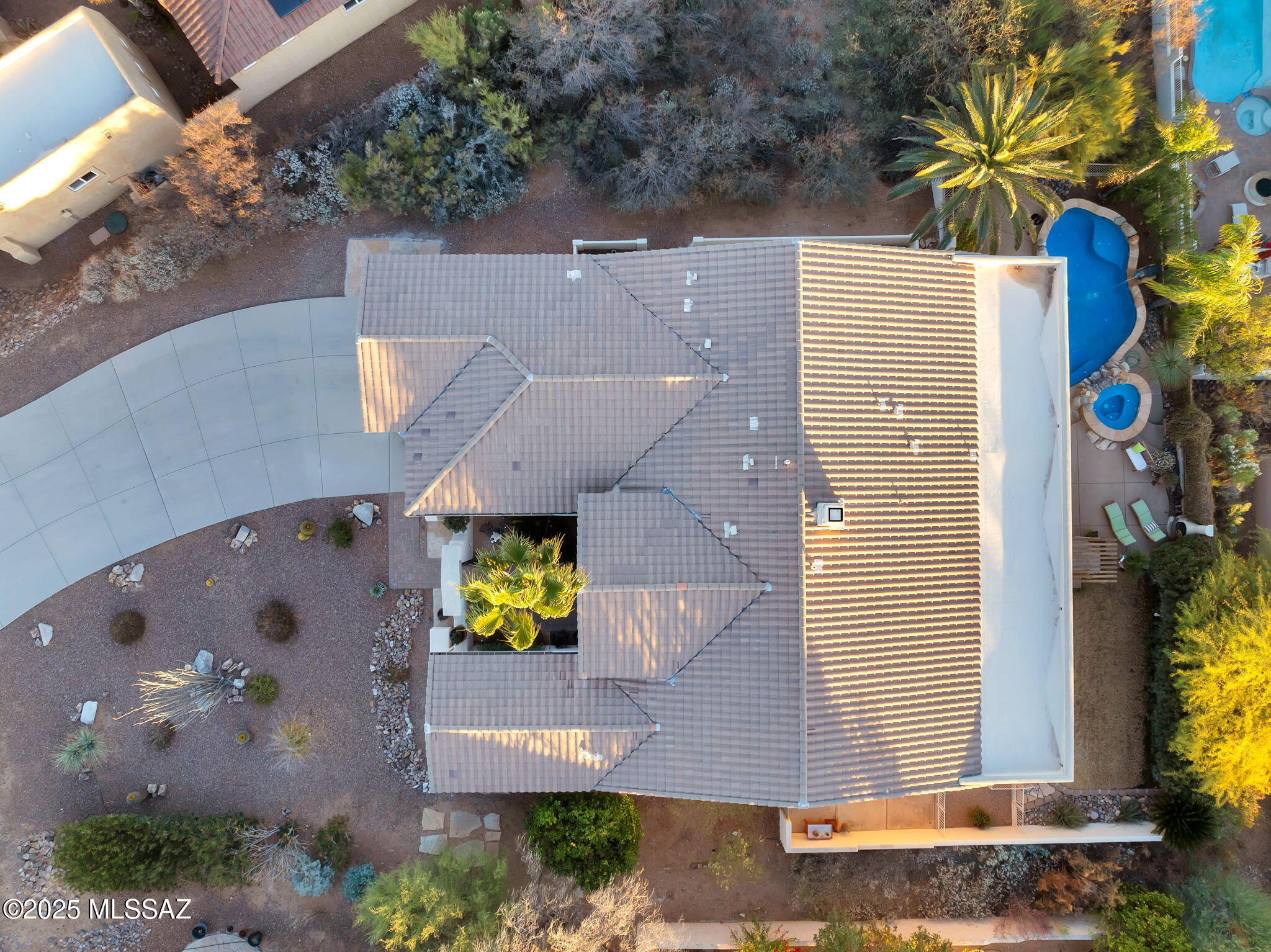 12688 North Spirit Mountain Road Tucson, AZ 85755 - Photo 37 of 48