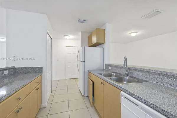 $2,550 | 22721 Southwest 88th Place, Unit 1019, Cutler Bay, FL 33190