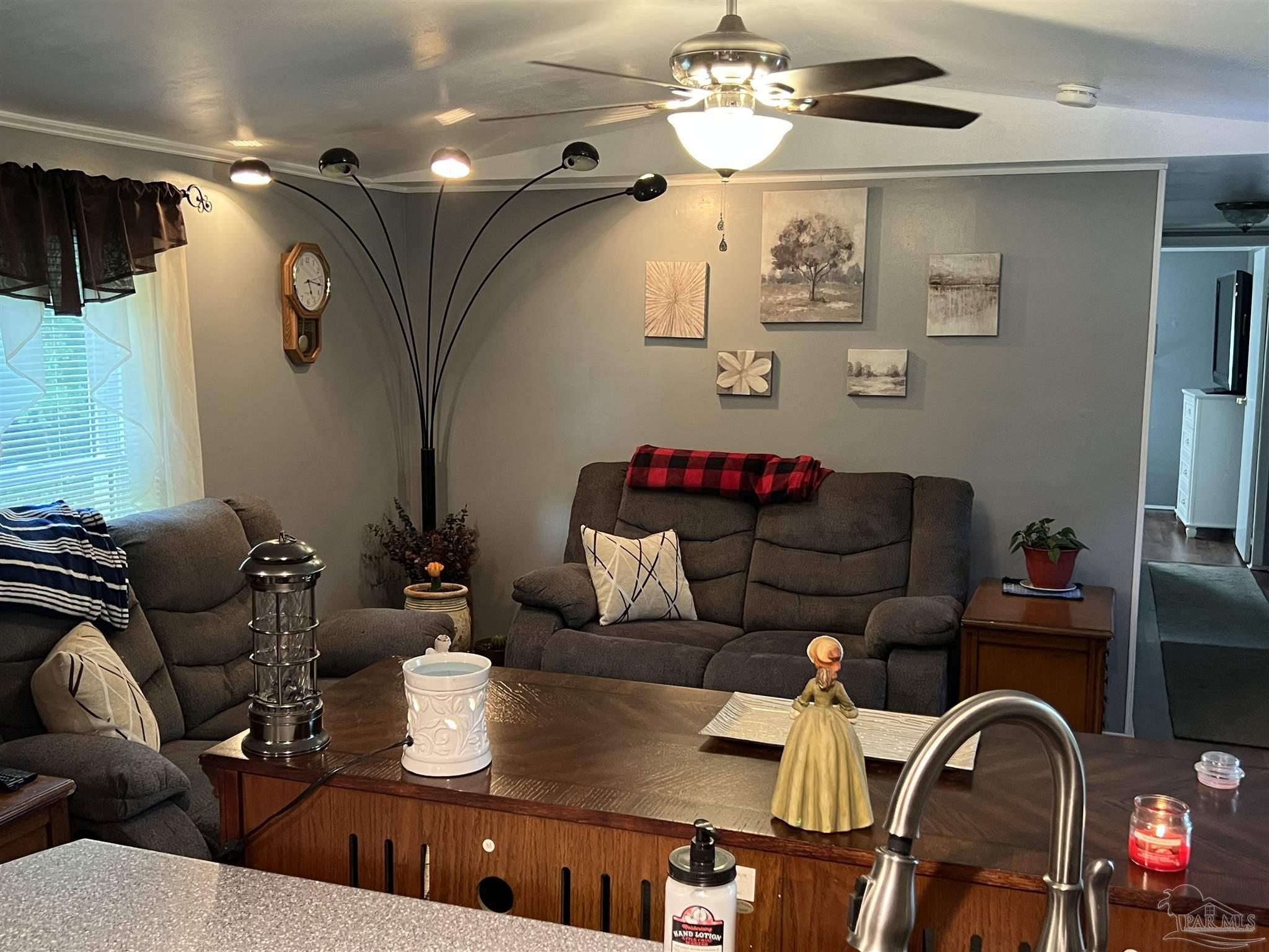 551 Earl Gene Road Cantonment, FL 32533 - Photo 11 of 24 Gallery Image 11