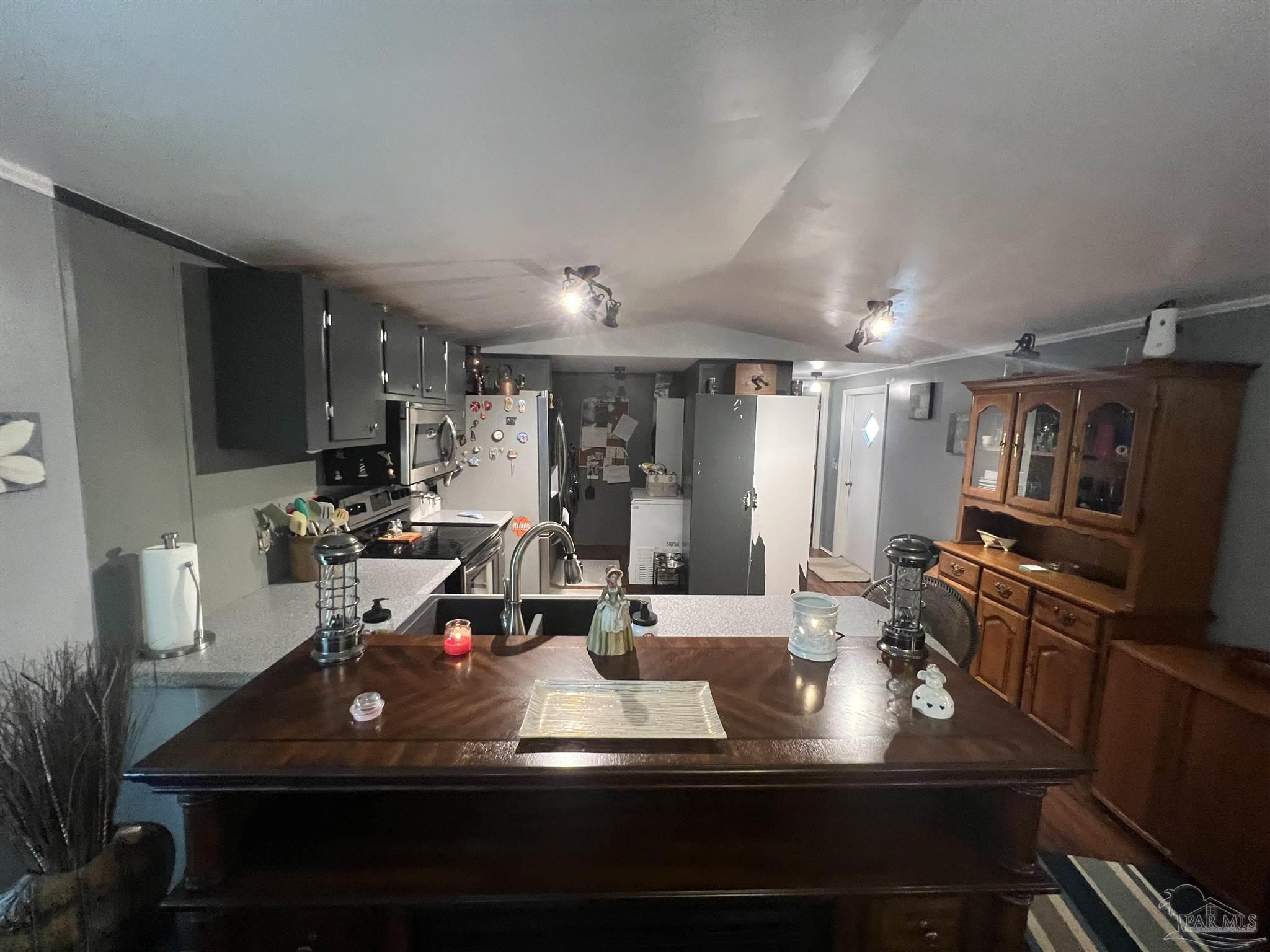 551 Earl Gene Road Cantonment, FL 32533 - Photo 9 of 24 Gallery Image 9