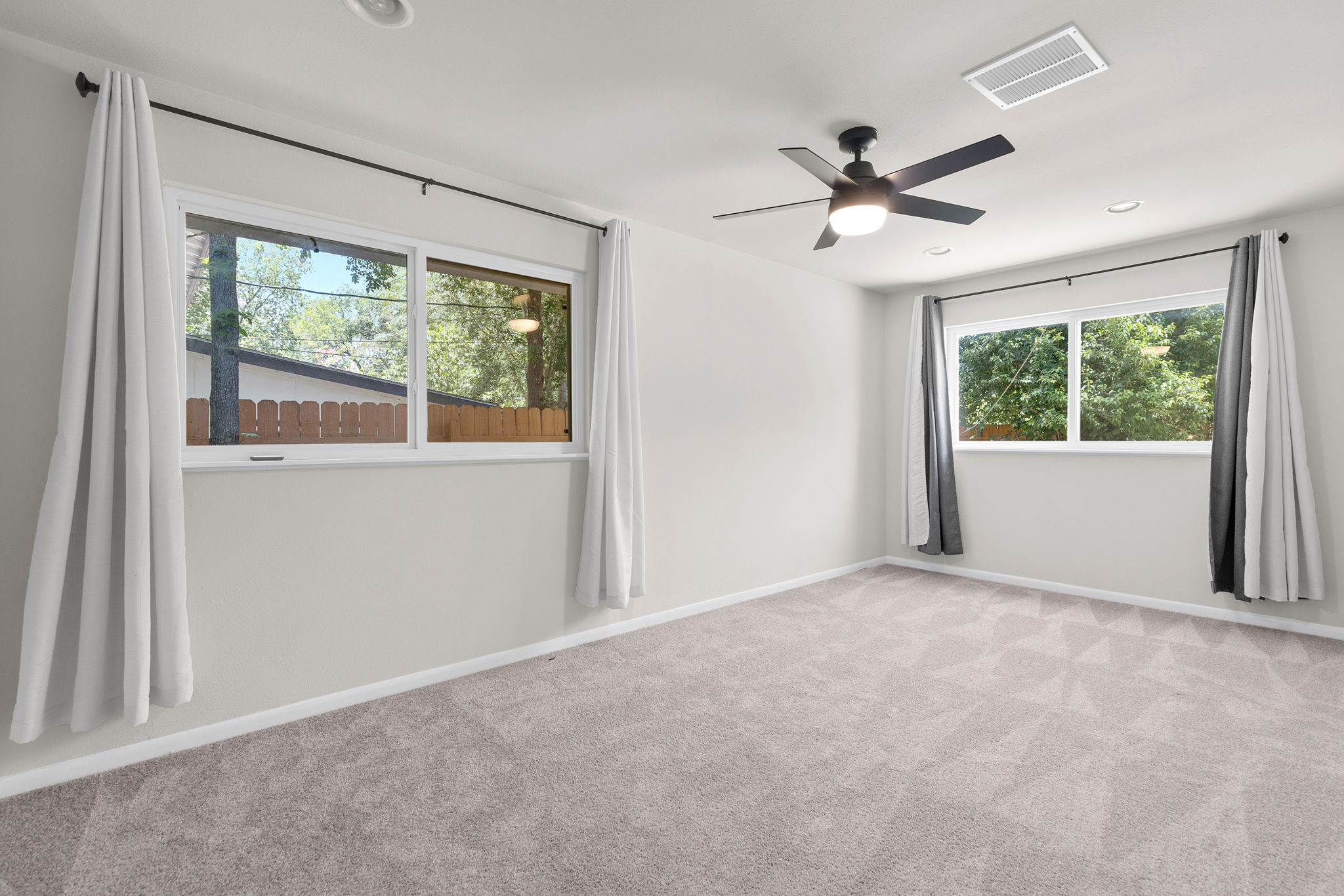 501 Arbor Lane Austin, TX 78745 - Photo 11 of 29