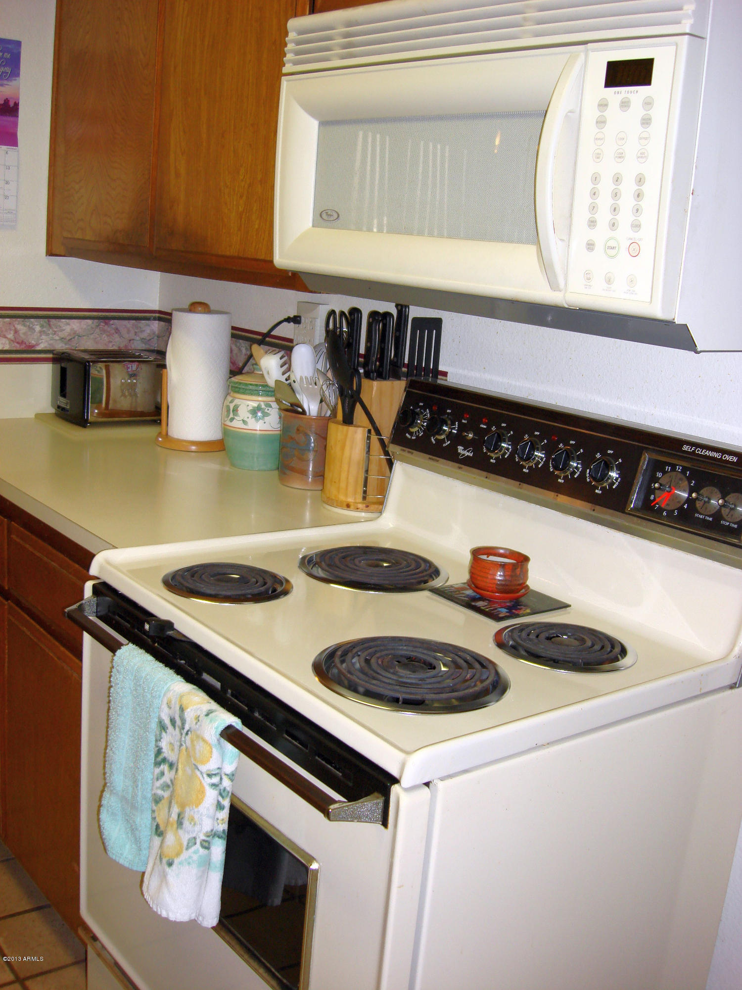 5525 East Thomas Road, Unit J4 Phoenix, AZ 85018 - Photo 13 of 36 Kitchen