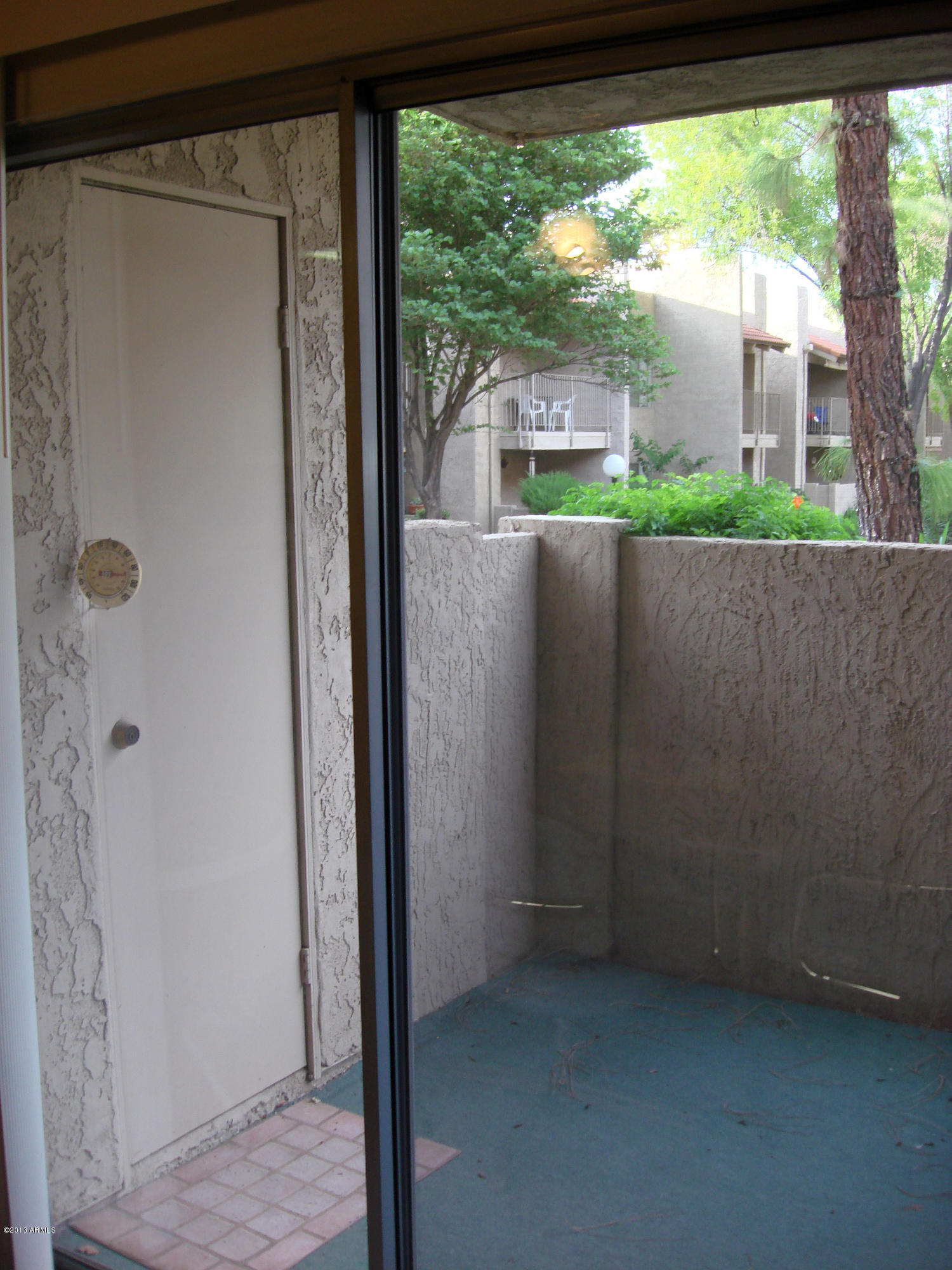 5525 East Thomas Road, Unit J4 Phoenix, AZ 85018 - Photo 20 of 36 Patio