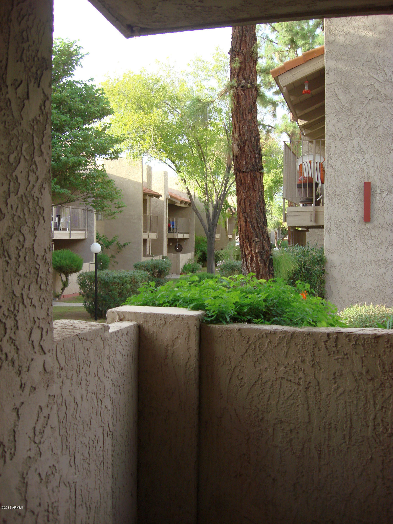 5525 East Thomas Road, Unit J4 Phoenix, AZ 85018 - Photo 21 of 36 Patio