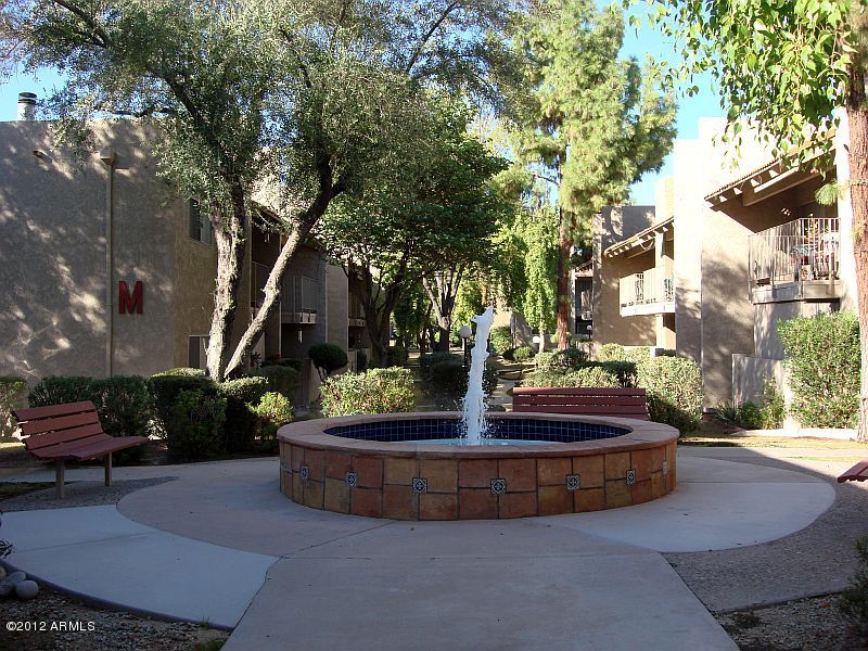 5525 East Thomas Road, Unit J4 Phoenix, AZ 85018 - Photo 23 of 36 Fountain