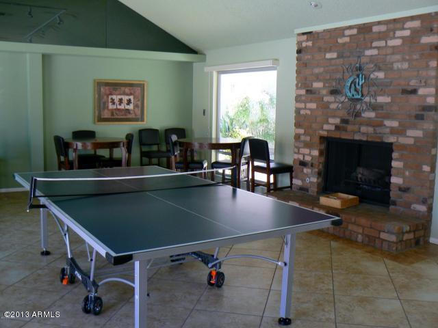 5525 East Thomas Road, Unit J4 Phoenix, AZ 85018 - Photo 27 of 36 Community Game Room