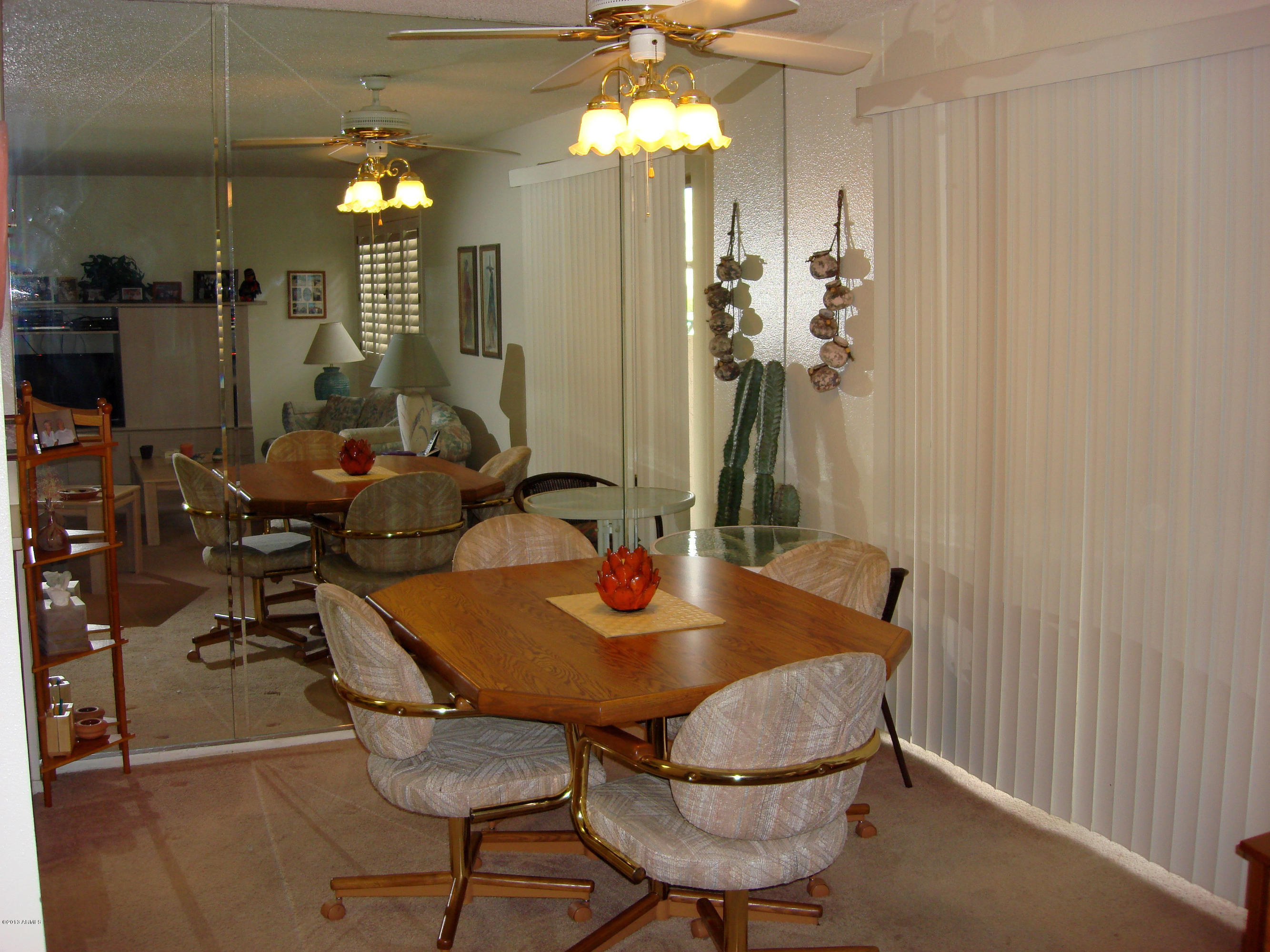5525 East Thomas Road, Unit J4 Phoenix, AZ 85018 - Photo 9 of 36 Dining Area