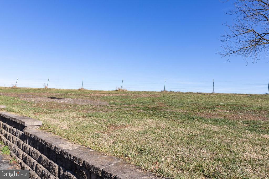 10510 Fountain School Road Union Bridge, MD 21791 - Photo 27 of 47 Side yard & retaining wall